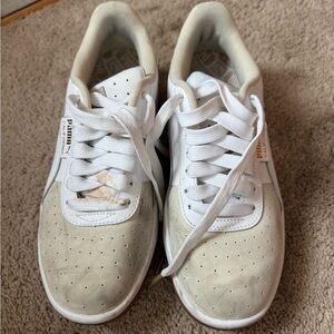 Puma Cream and White Casual Sneakers